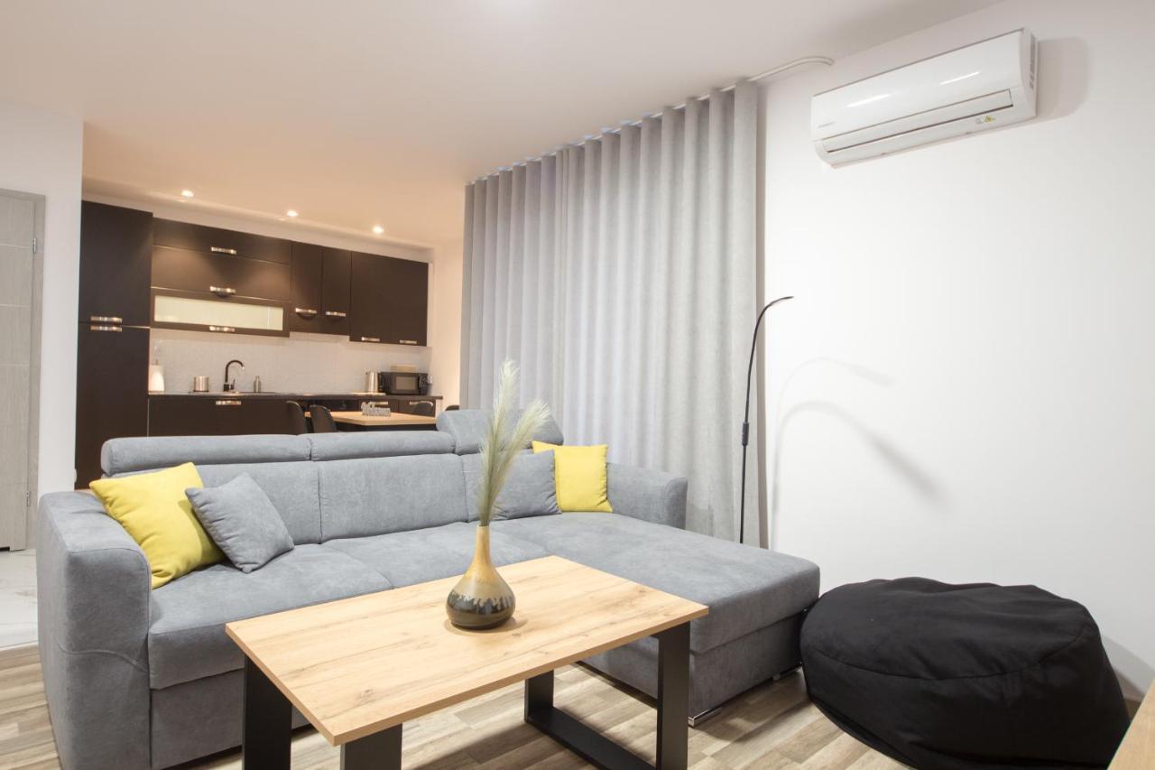 Apartament 23 Park City Ostrow Wielkopolski Exterior photo